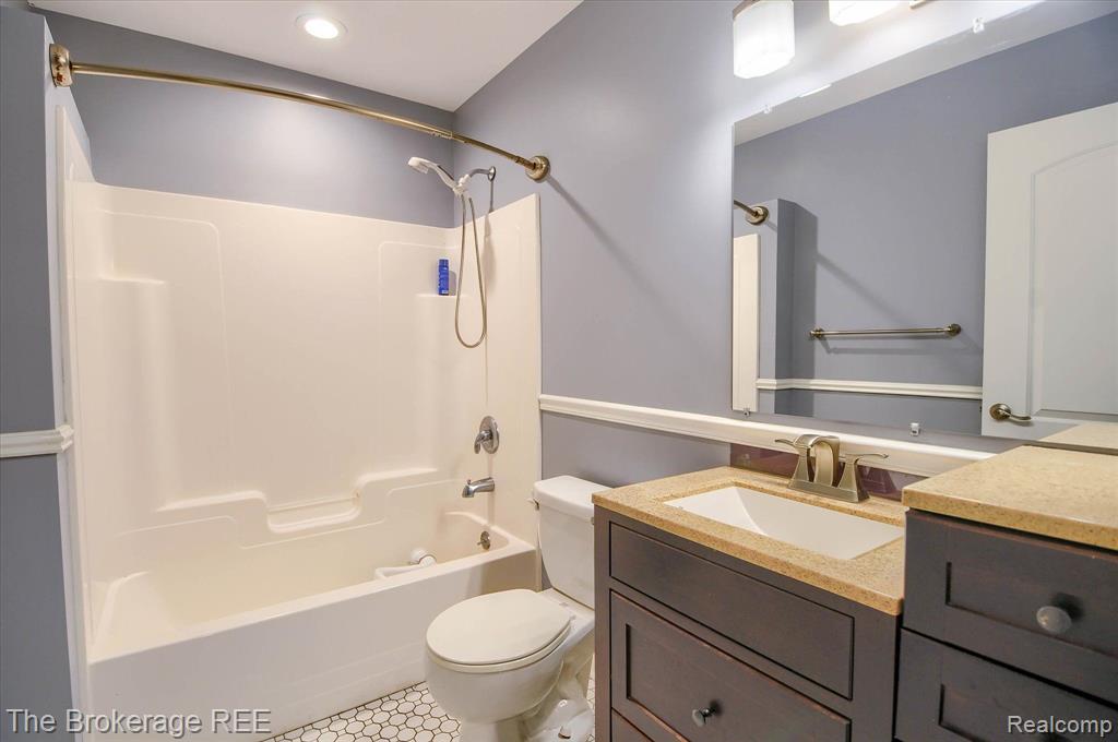 8535 Ridge Road Goodrich, MI 48438 - Photo 27 of 35