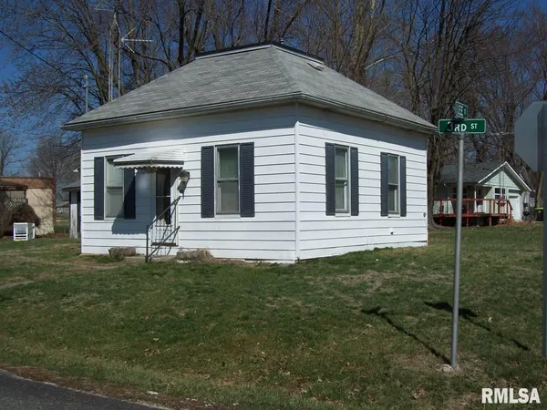 $29,000 | 511 3rd Street, Manchester, IL 62082