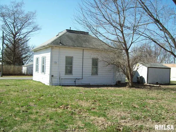 $29,000 | 511 3rd Street, Manchester, IL 62082