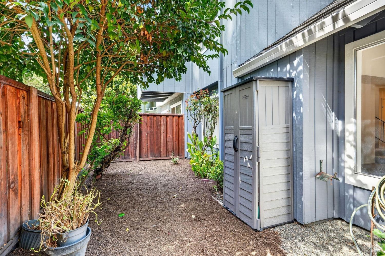 689 Racquet Club Circle Rohnert Park, CA 94928 - Photo 36 of 51 Gallery Image 36
