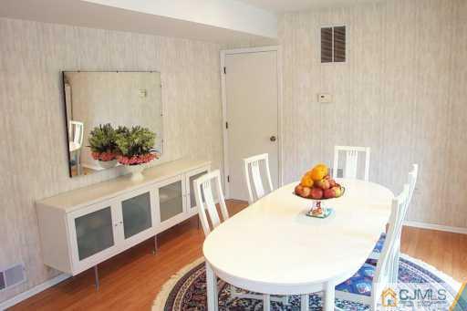 18 Boxwood Road Piscataway, NJ 08854 - Photo 3 of 7 Gallery Image 3