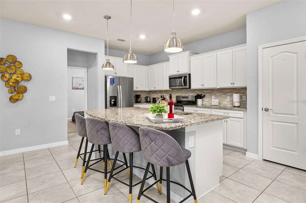 7184 Oakmoss Loop Davenport, FL 33837 - Photo 12 of 92