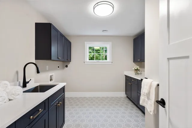 $2,290,000 | 12 Pleasant Street, Burlington, MA 01803