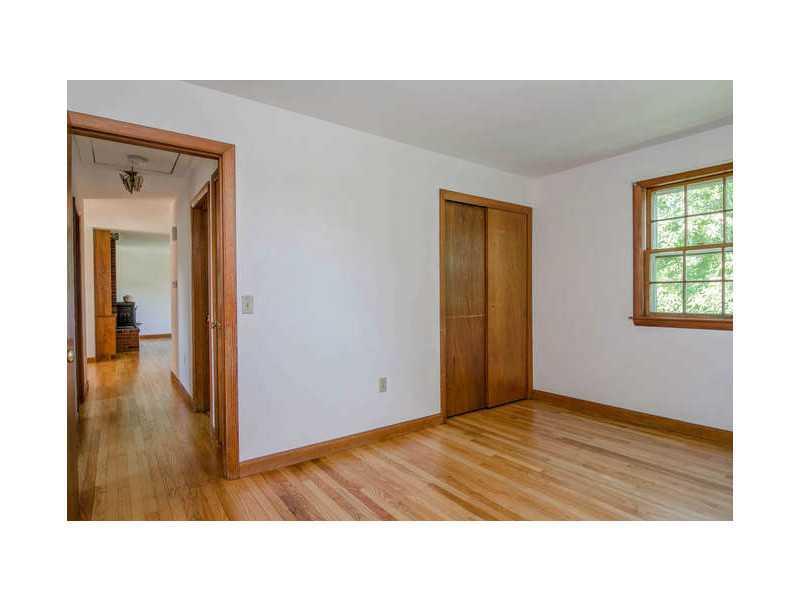 270 Fowler Road Cape Elizabeth, ME 04107 - Photo 10 of 24 Bedroom. 3rd Bedroom