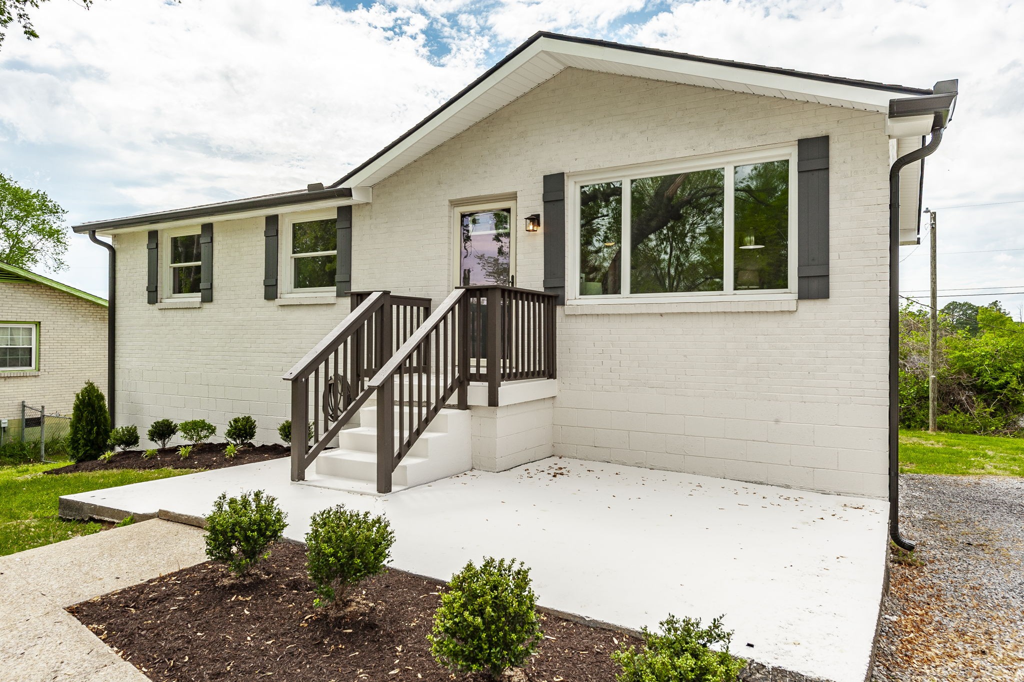 709 Perry Drive Springfield, TN 37172 - Photo 3 of 37