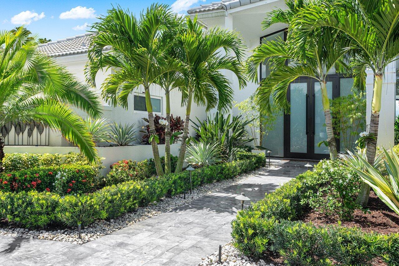 4824 Bocaire Boulevard Boca Raton, FL 33487 - Photo 6 of 71 Entry doors