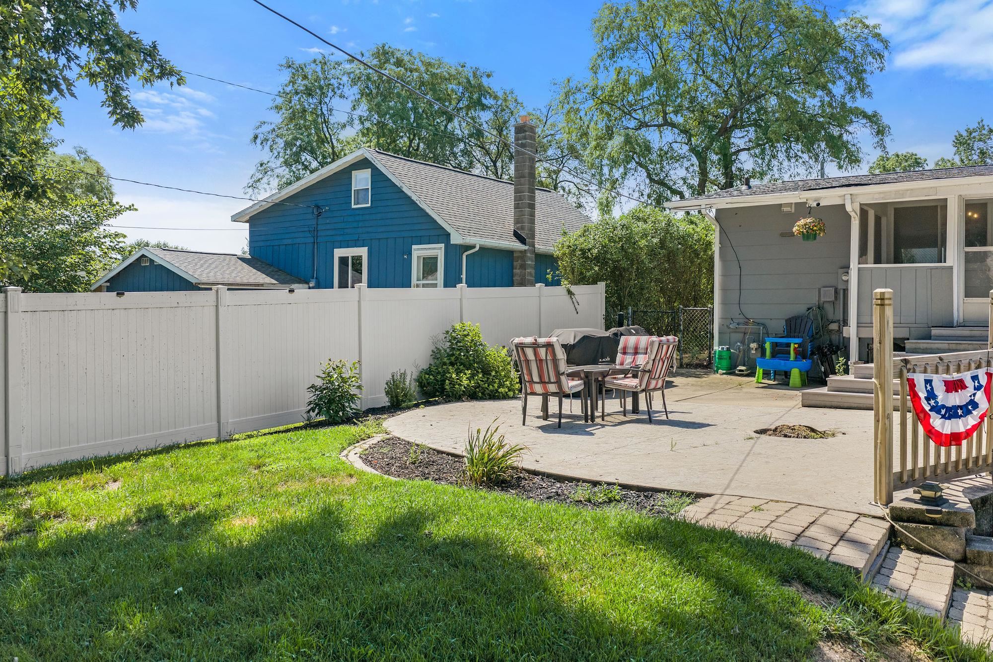 631 10th Street Baraboo, WI 53913 - Photo 46 of 48