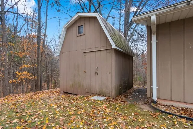 $380,000 | 1553 Rustic Ridge Court, Green Bay, WI 54311