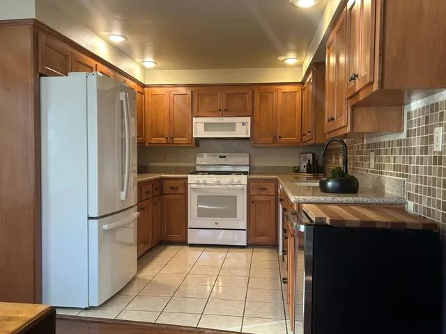 $380,000 | 1553 Rustic Ridge Court, Green Bay, WI 54311