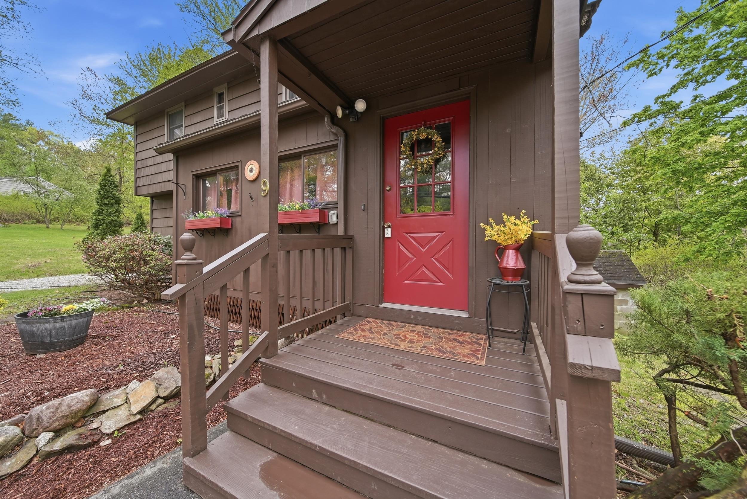 9 Lamb Road Nashua, NH 03062 - Photo 42 of 52