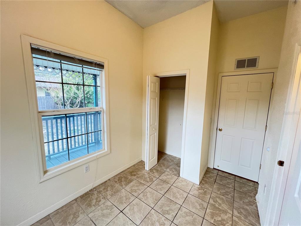 314 3rd Avenue Southwest Largo, FL 33770 - Photo 11 of 37