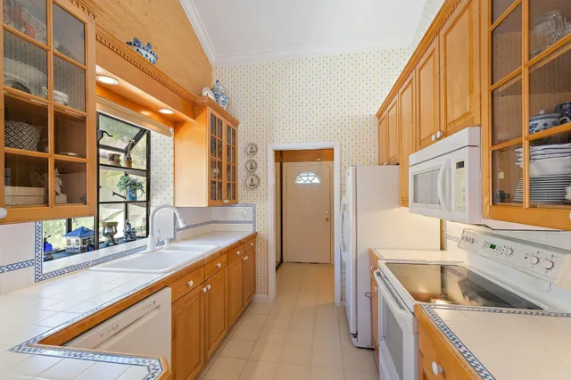 $999,000 | 104 Sand Pine Drive, Jupiter, FL 33477