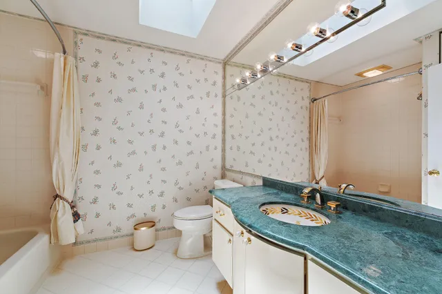 $999,000 | 104 Sand Pine Drive, Jupiter, FL 33477