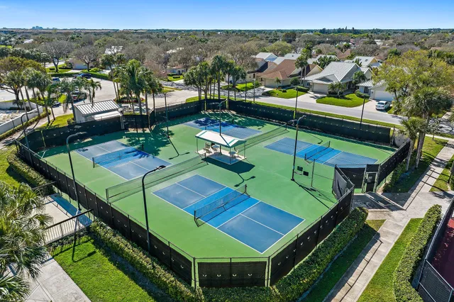 $999,000 | 104 Sand Pine Drive, Jupiter, FL 33477