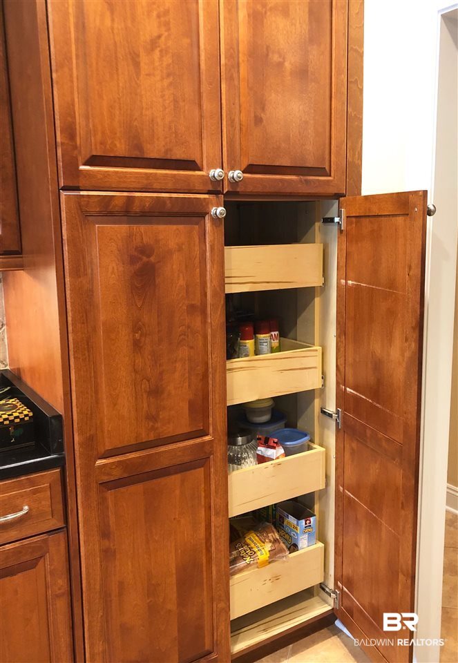 22500 Inverness Way Foley, AL 36535 - Photo 11 of 50 Pantry with pull out draw