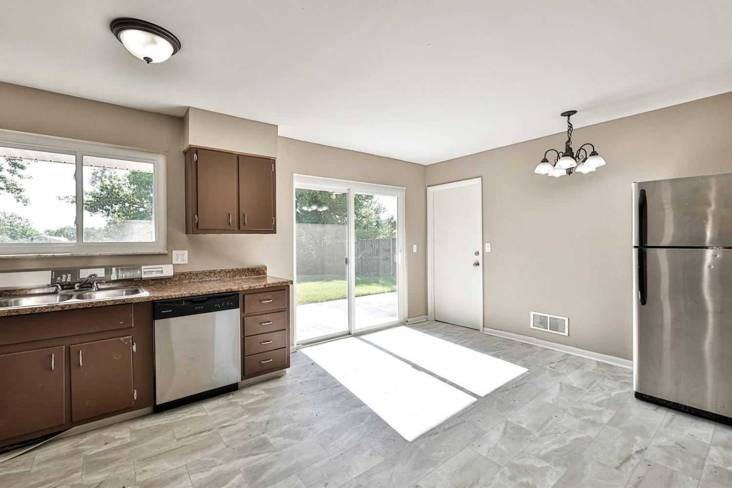 11610 Hanover Road Forest Park, OH 45240 - Photo 11 of 30