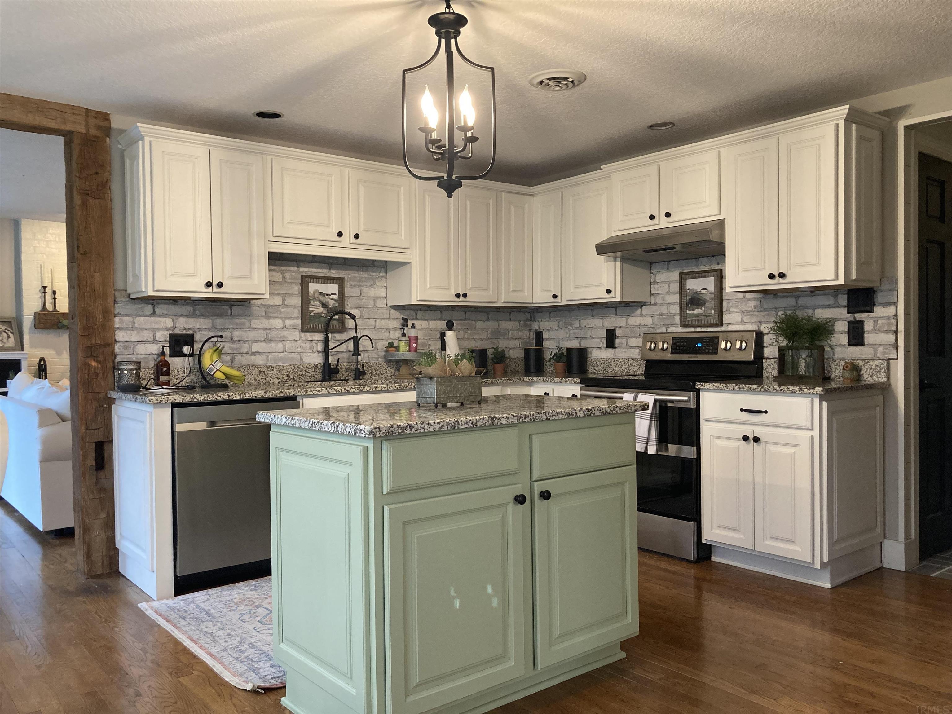 3710 North Hickory Road Decatur, IN 46733 - Photo 8 of 29