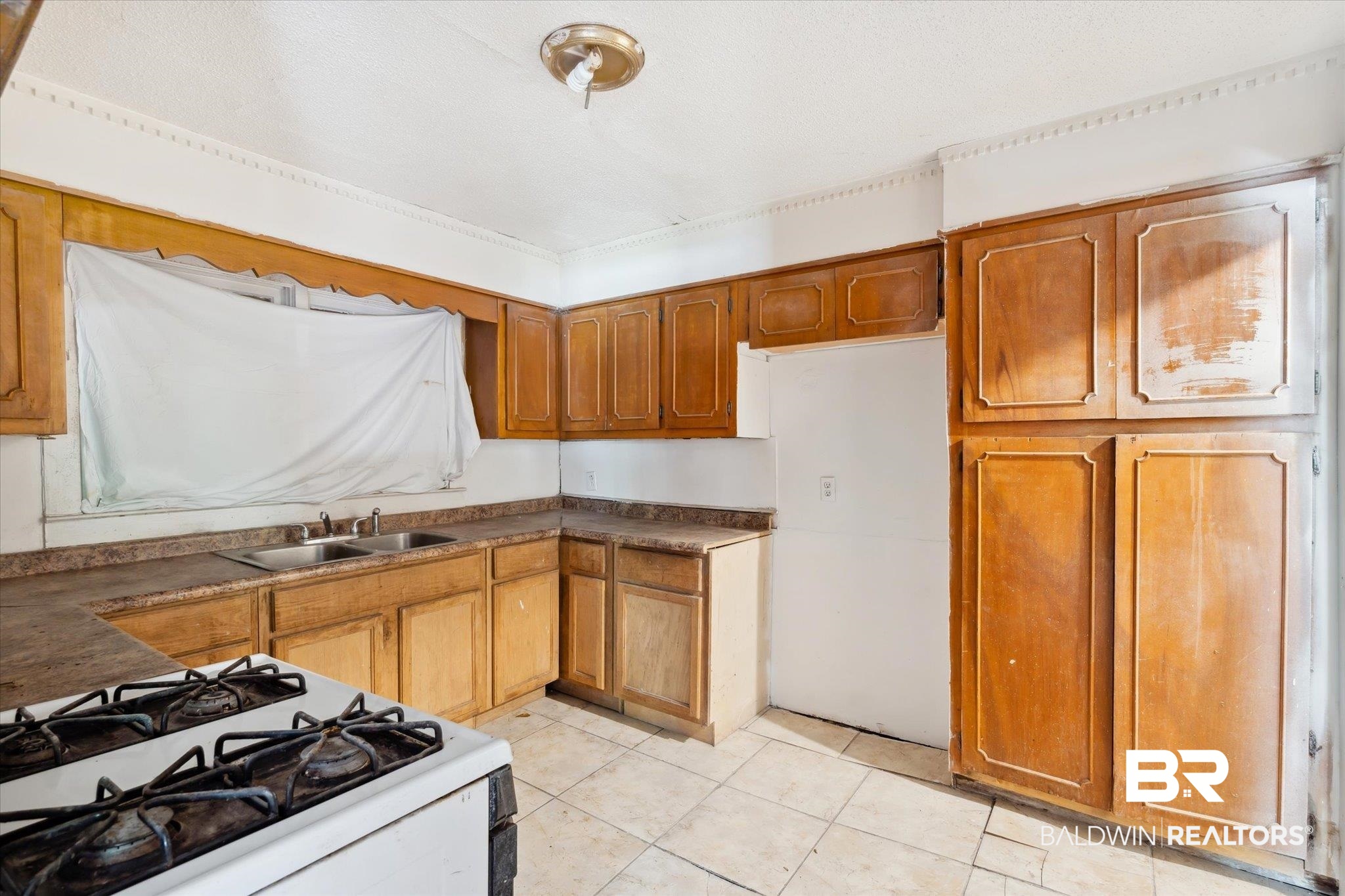 7499 Pinehill Road Daphne, AL 36526 - Photo 5 of 20 Gallery Image 5