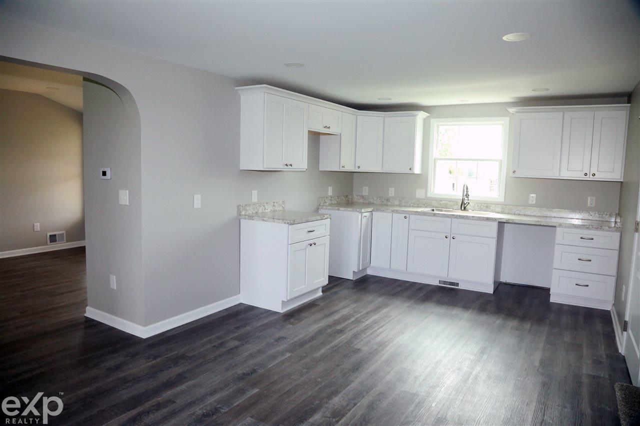8635 Burt Road Imlay City, MI 48444 - Photo 9 of 15 50020708-8.JPG