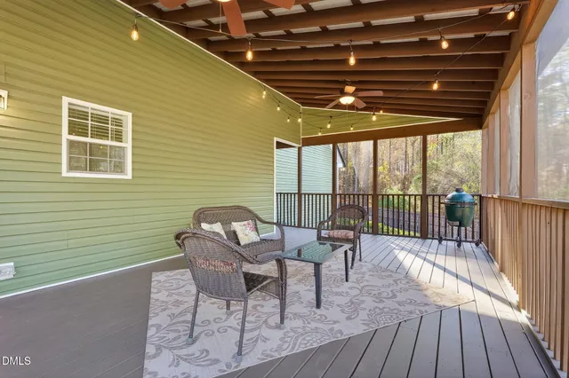 a view of a house with street view