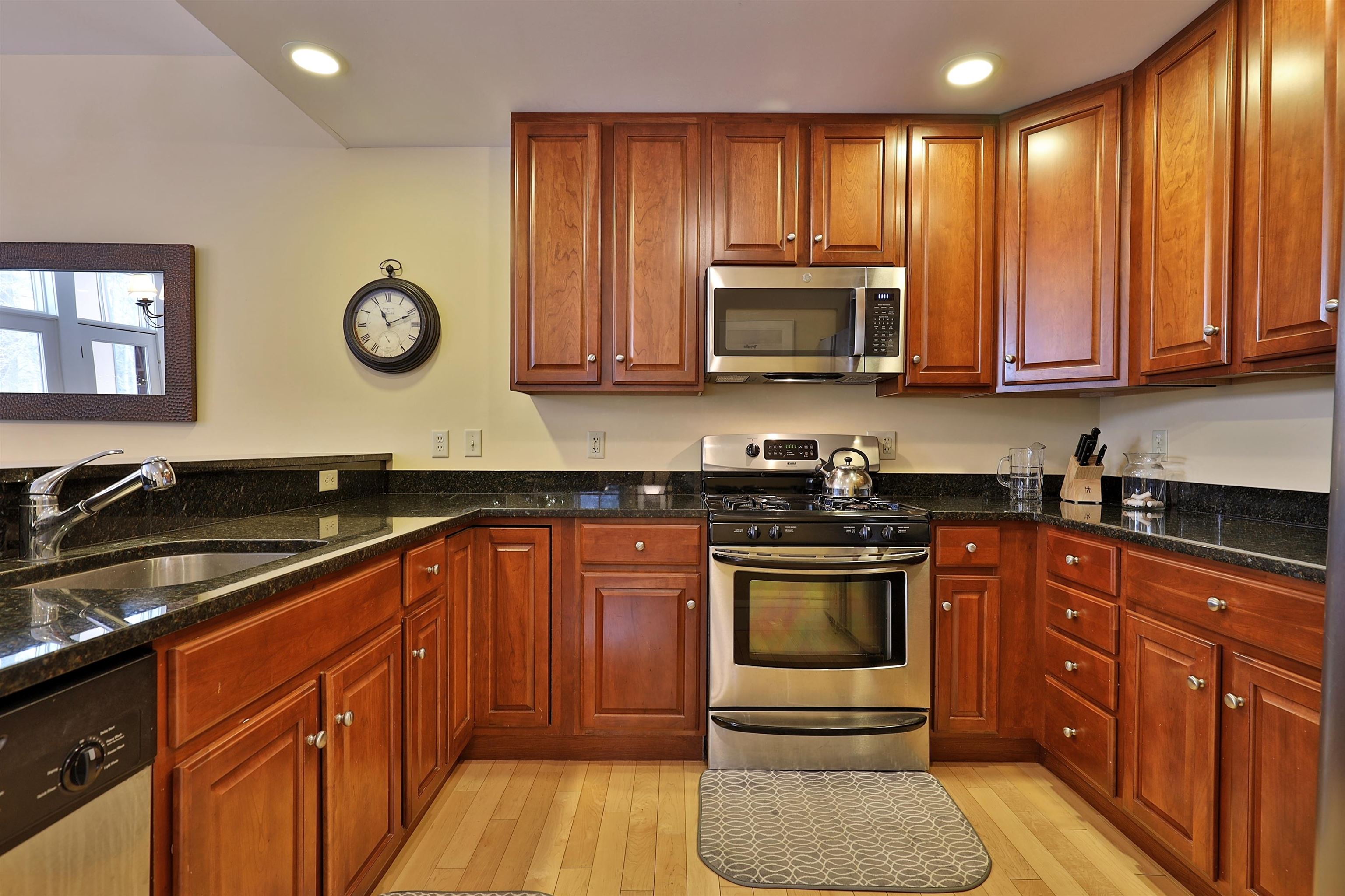 32 Proctor Circle, Unit N1 Cavendish, VT 05153 - Photo 10 of 39 Gallery Image 10