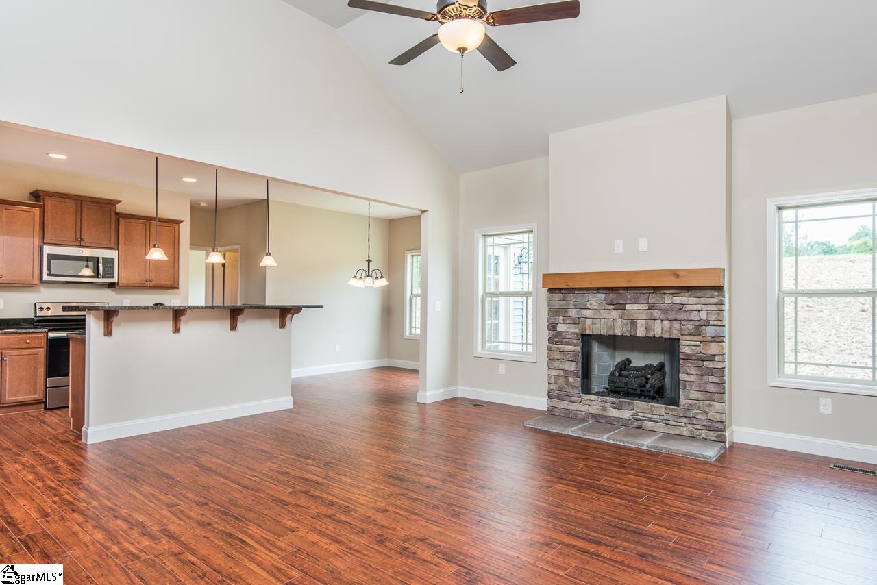 22 Caperton Way Greer, SC 29651 - Photo 6 of 27 Gallery Image 6