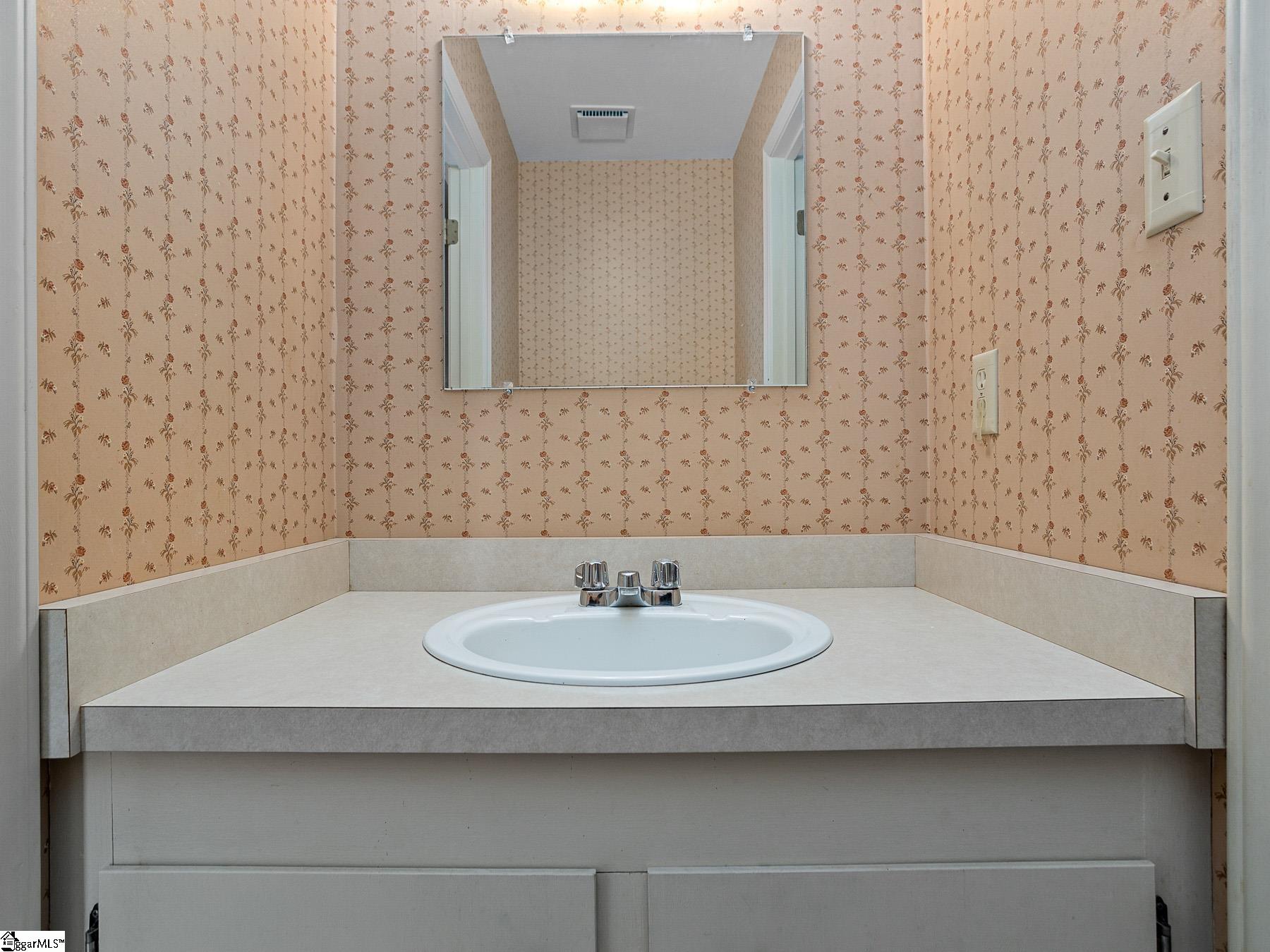 3400 Edwards Road Taylors, SC 29687 - Photo 15 of 30 Gallery Image 15