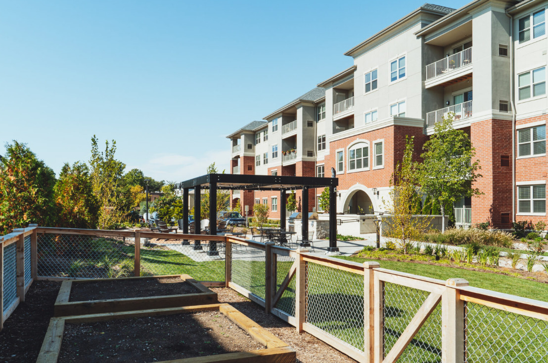 437 Duane Street, Unit 108 Glen Ellyn, IL 60137 - Photo 11 of 11 a building view with outdoor space