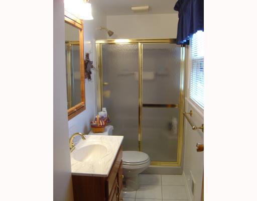 36 Moraine Road Plum, PA 15239 - Photo 13 of 17 Master Bath/Spa. MASTER BATH