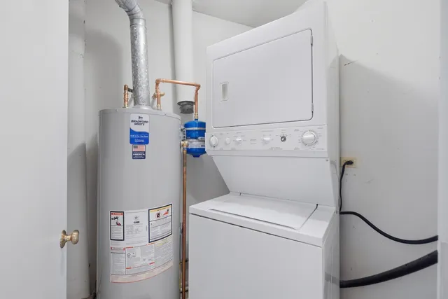 $229,900 | 4980 Kimball Hill Drive, Unit C2, Rolling Meadows, IL 60008