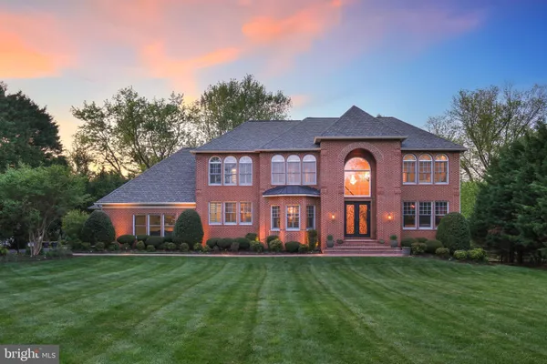 $2,995,000 | 11724 Gainsborough Road, Potomac, MD 20854