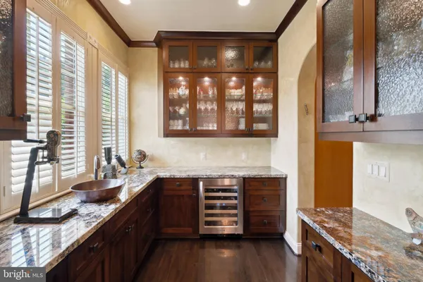 $2,995,000 | 11724 Gainsborough Road, Potomac, MD 20854