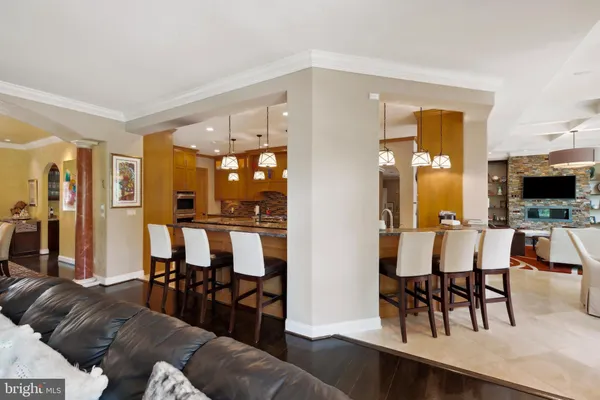 $2,995,000 | 11724 Gainsborough Road, Potomac, MD 20854