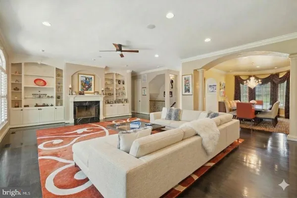 $2,995,000 | 11724 Gainsborough Road, Potomac, MD 20854