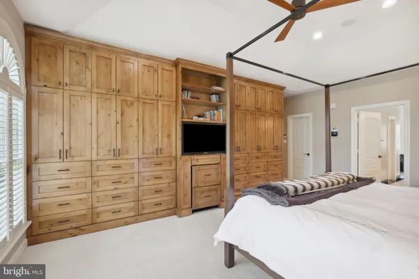 $2,995,000 | 11724 Gainsborough Road, Potomac, MD 20854