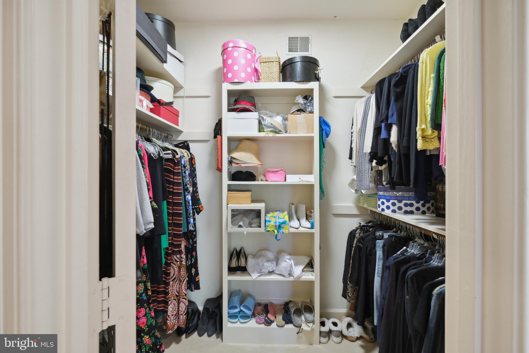 11724 Gainsborough Road Potomac, MD 20854 - Photo 39 of 78