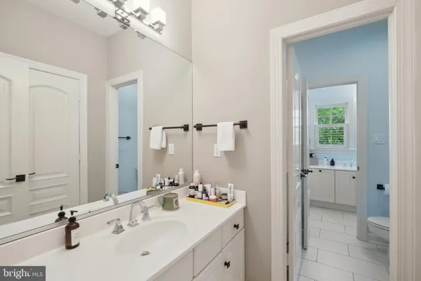 $2,995,000 | 11724 Gainsborough Road, Potomac, MD 20854