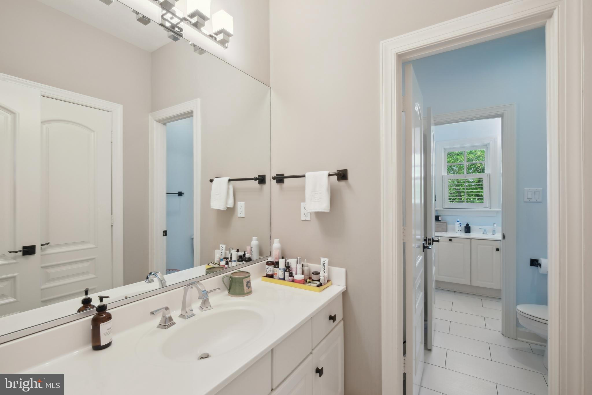 11724 Gainsborough Road Potomac, MD 20854 - Photo 42 of 78