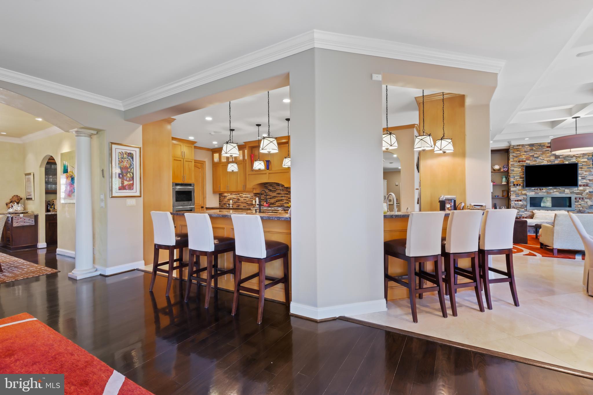 11724 Gainsborough Road Potomac, MD 20854 - Photo 10 of 78