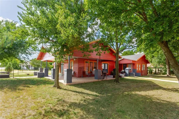 $325,000 | 340 East 3rd Street, Baird, TX 79504