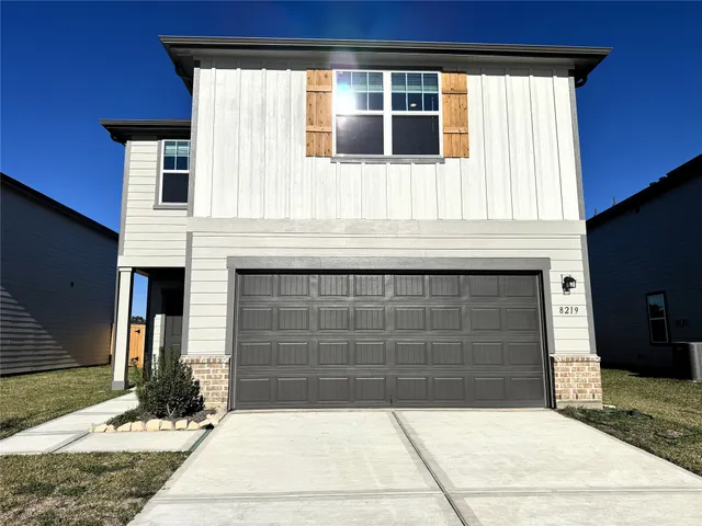 $2,050 | 8219 Vacek Xing Way, Richmond, TX 77469