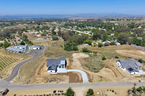 $2,199,990 | 39191 Corte Venture, Temecula, CA 92592