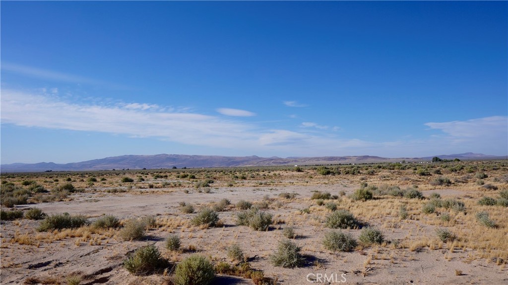 0 Friends Road Hinkley, CA 92347 - Photo 7 of 9 a view of an ocean beach and mountain