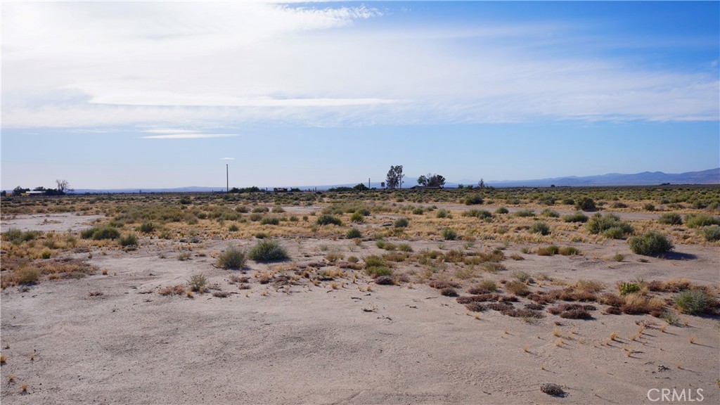 0 Friends Road Hinkley, CA 92347 - Photo 8 of 9 a view of ocean beach and beach