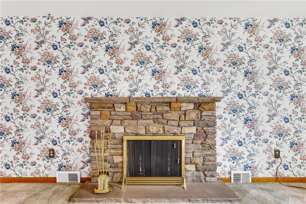 1710 Roosevelt Road Pittsburgh, PA 15237 - Photo 6 of 20 Gallery Image 6