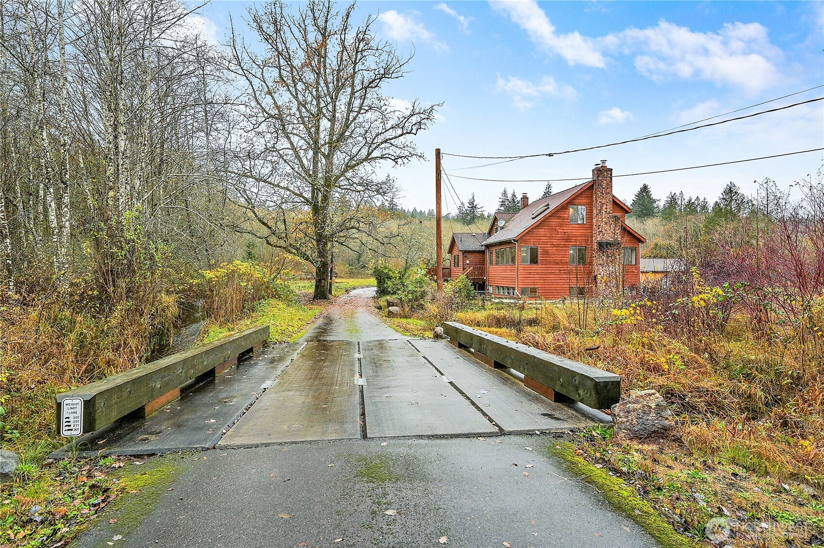 8718 Sidney Road Southwest Port Orchard, WA 98367 - Photo 3 of 36 Gallery Image 3