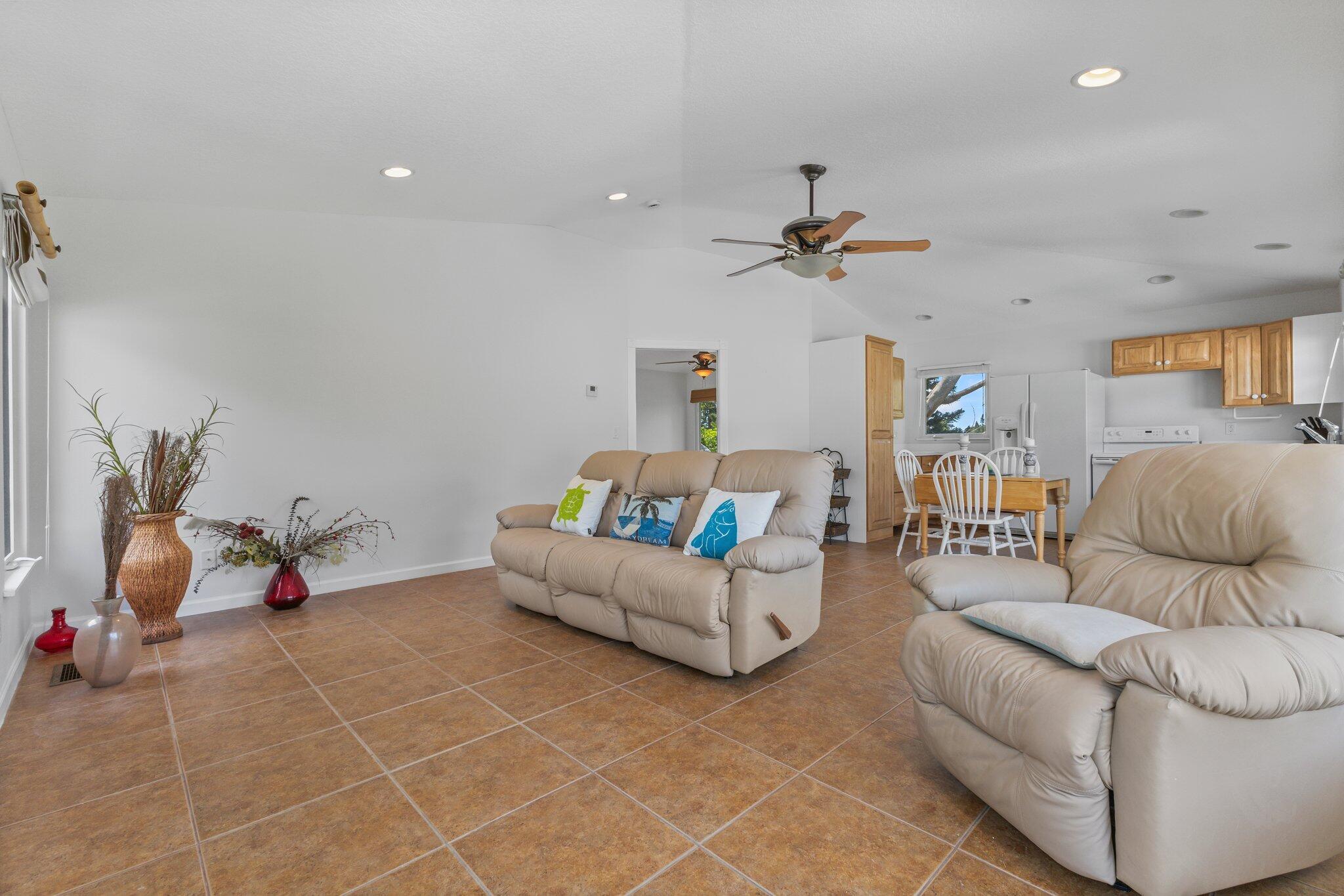 1293 Southwest Heather Terrace Stuart, FL 34997 - Photo 42 of 80 46-web-or-mls-IMG_1362