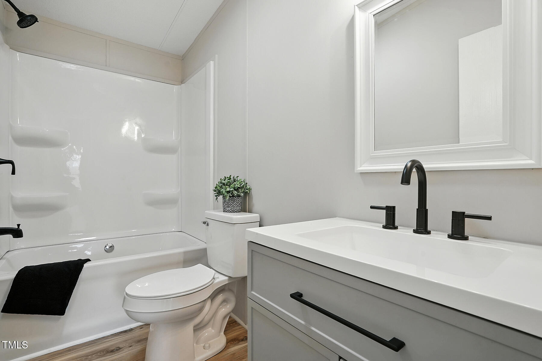 585 Smith Road Smithfield, NC 27577 - Photo 22 of 33 Bathroom