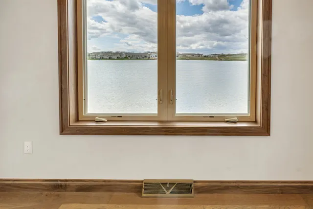 $481,400 | 1419 Prairie Lake Circle, Neenah, WI 54956