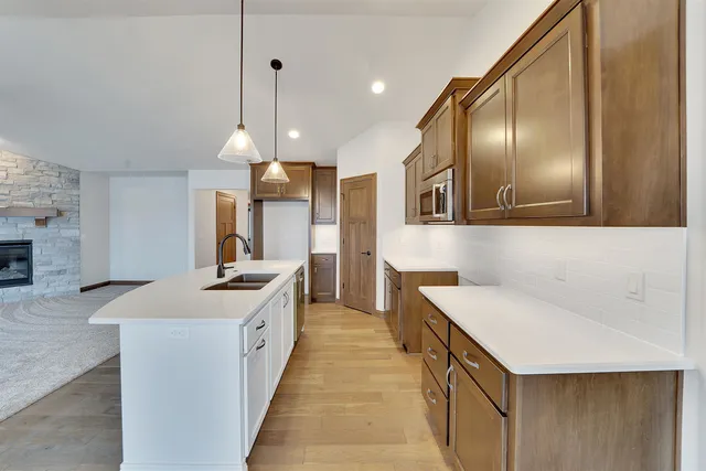 $481,400 | 1419 Prairie Lake Circle, Neenah, WI 54956